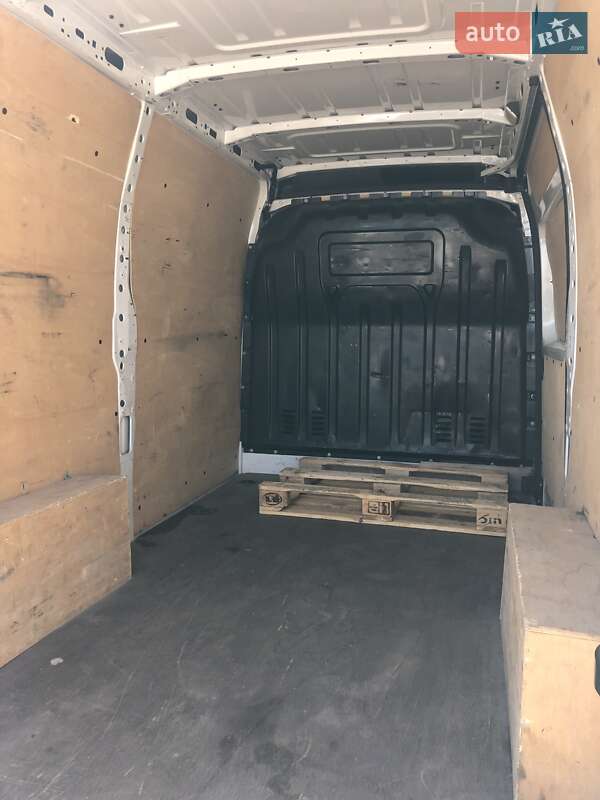 Вантажний фургон Renault Master 2016 в Вінниці