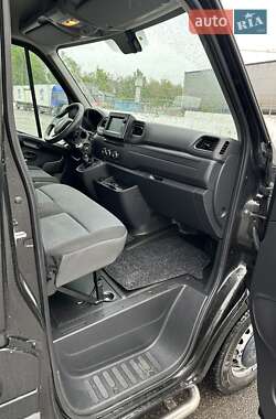 Грузовой фургон Renault Master 2021 в 