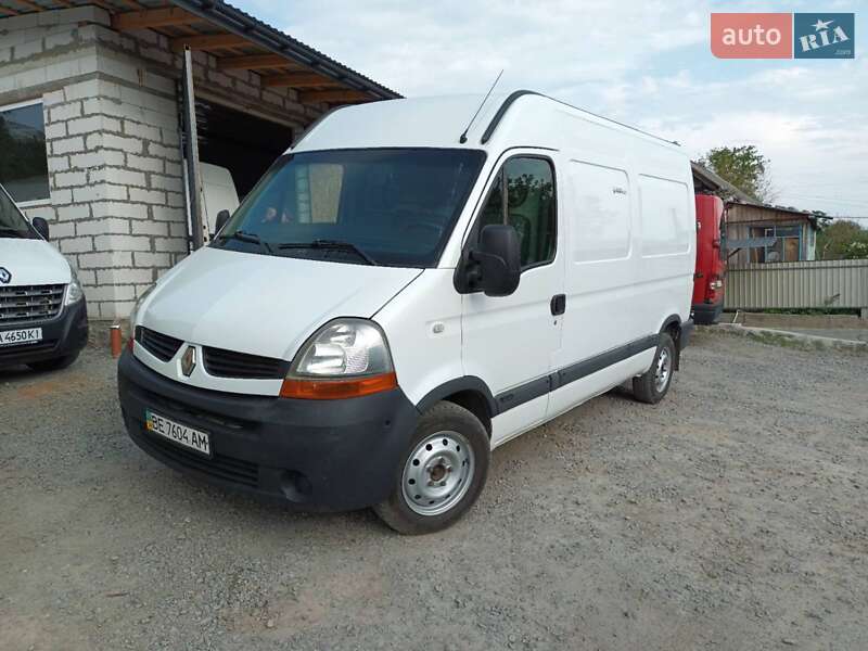 Вантажний фургон Renault Master 2009 в Умані