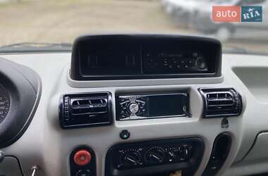 Вантажний фургон Renault Master 2003 в 