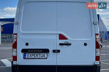 Грузовой фургон Renault Master 2015 в 
