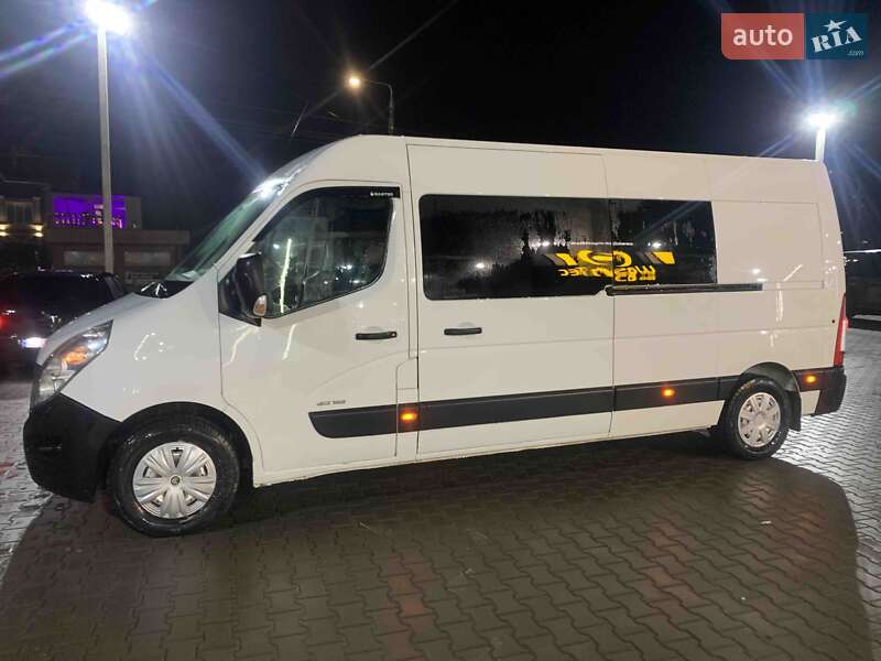 Мікроавтобус Renault Master 2015 в Чернівцях