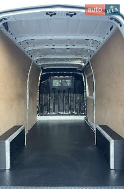 Вантажний фургон Renault Master 2016 в 