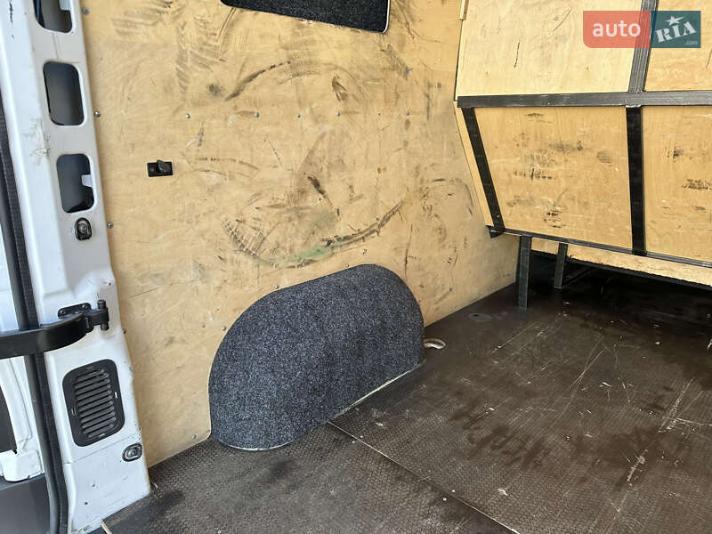 Грузопассажирский фургон Renault Master 2020 в Черновцах