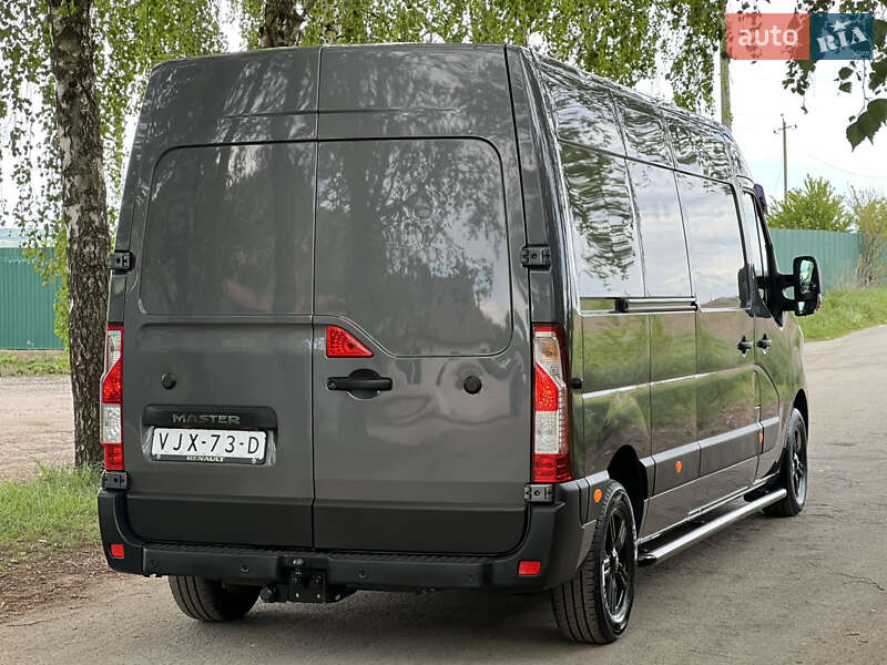 Вантажний фургон Renault Master 2021 в Дубні