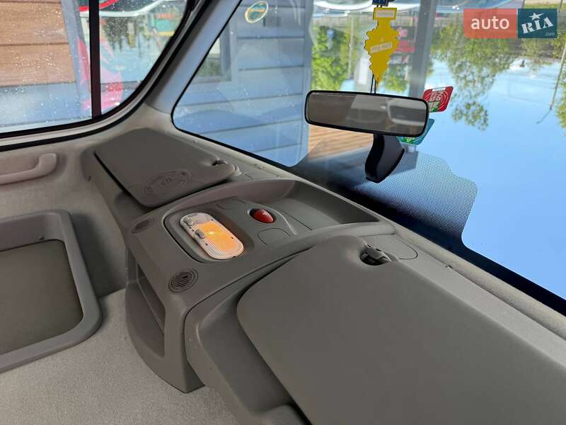 Автовоз Renault Master 2016 в Ровно