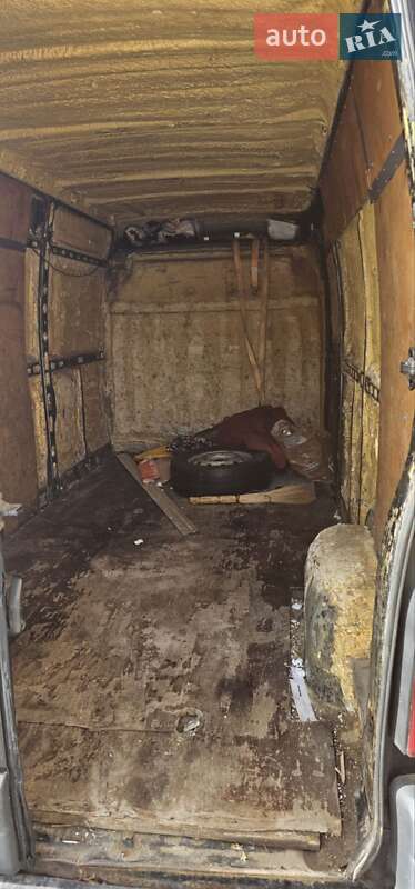 Грузовой фургон Renault Master 2006 в Киеве