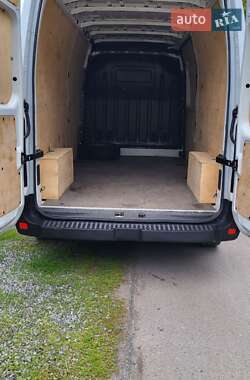 Вантажний фургон Renault Master 2018 в 