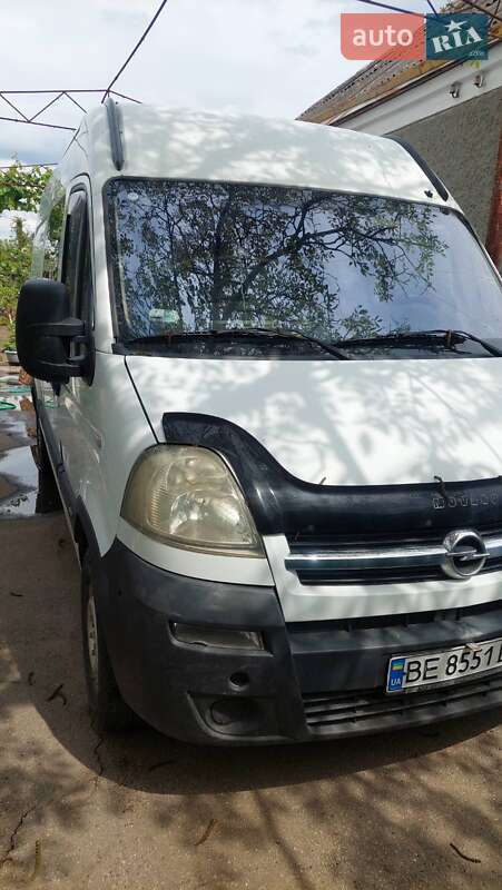 Вантажний фургон Renault Master 2006 в Запоріжжі