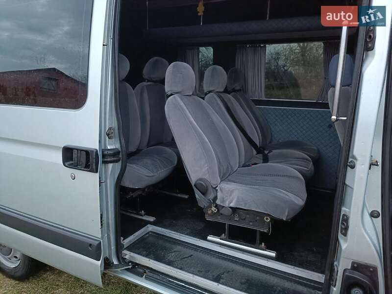 Вантажопасажирський фургон Renault Master 2008 в Коломиї