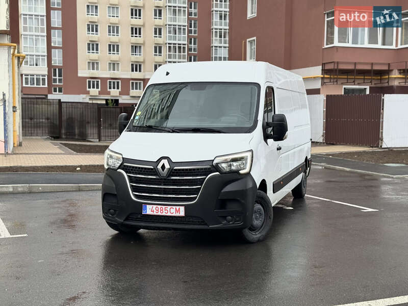 Вантажний фургон Renault Master 2022 в 