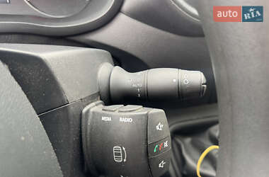 Вантажний фургон Renault Master 2022 в 