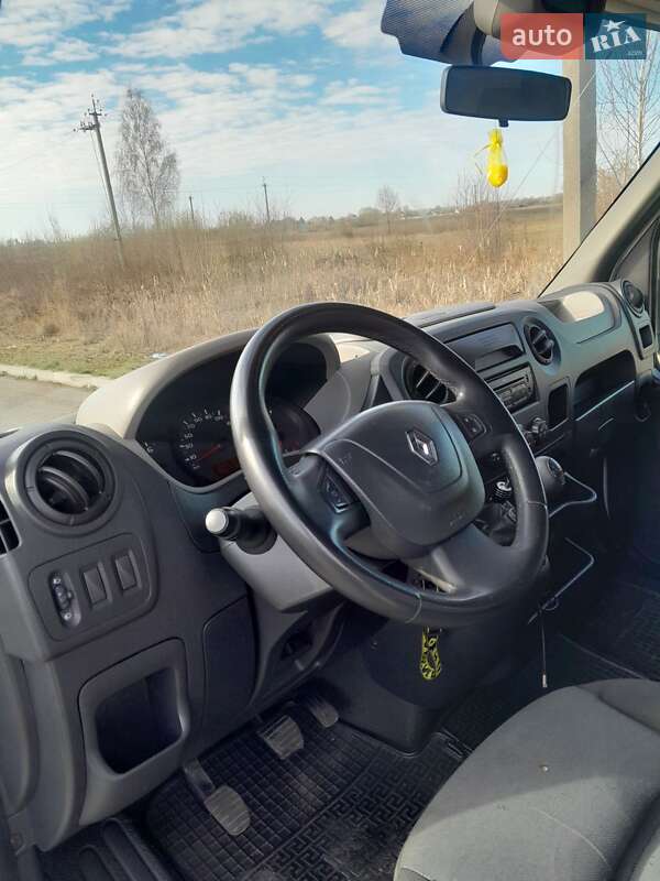 Эвакуатор Renault Master 2014 в Овруче