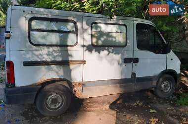 Вантажний фургон Renault Master 2000 в Одесі