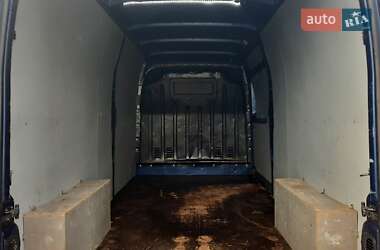 Грузовой фургон Renault Master 2016 в 