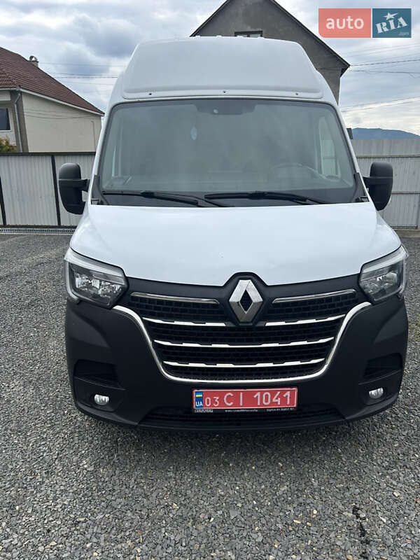 Вантажний фургон Renault Master 2020 в Хусті