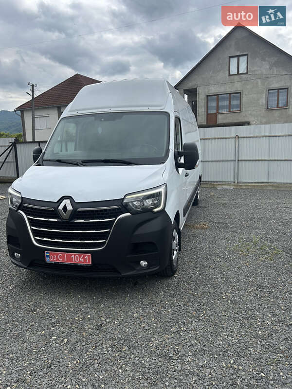 Вантажний фургон Renault Master 2020 в Хусті