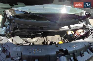 Грузовой фургон Renault Master 2021 в 