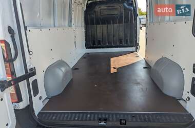 Вантажний фургон Renault Master 2020 в 