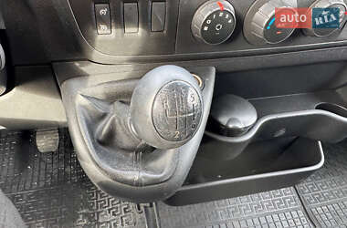 Грузовой фургон Renault Master 2016 в 