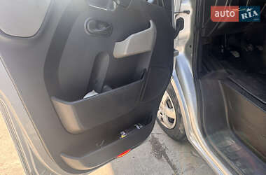 Грузовой фургон Renault Master 2012 в 