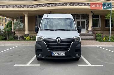 Грузовой фургон Renault Master 2024 в 