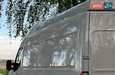 Грузовой фургон Renault Master 2020 в 