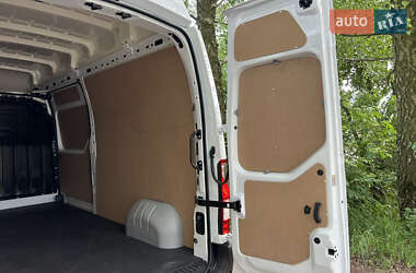 Грузовой фургон Renault Master 2020 в 