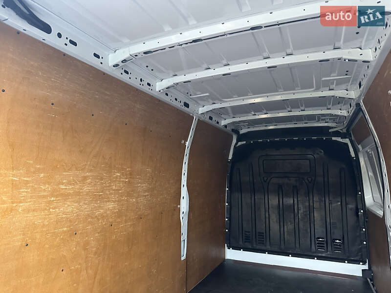 Вантажний фургон Renault Master 2021 в Києві