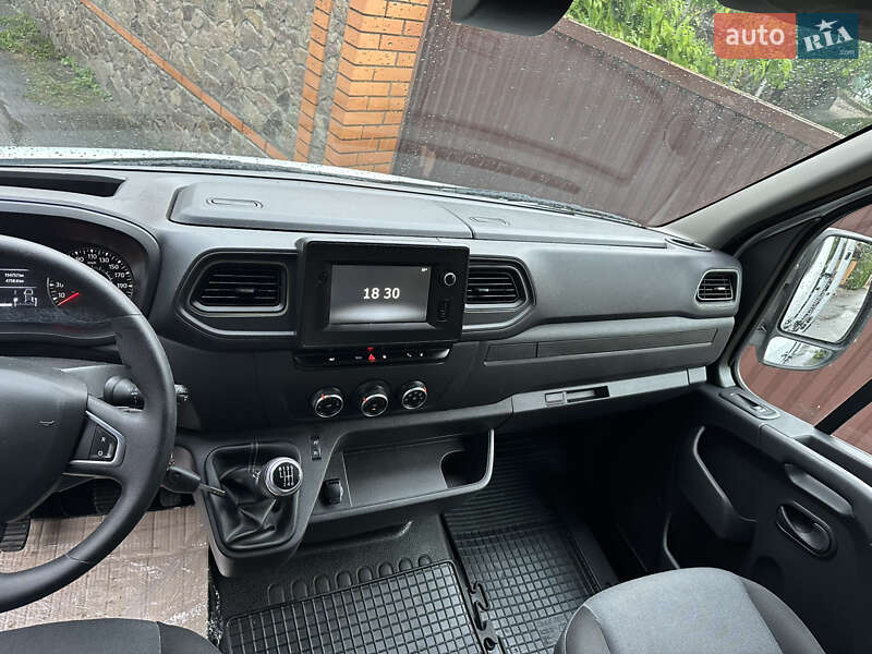 Вантажний фургон Renault Master 2021 в Києві