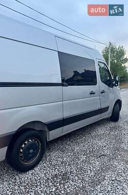 Другие грузовики Renault Master 2015 в 