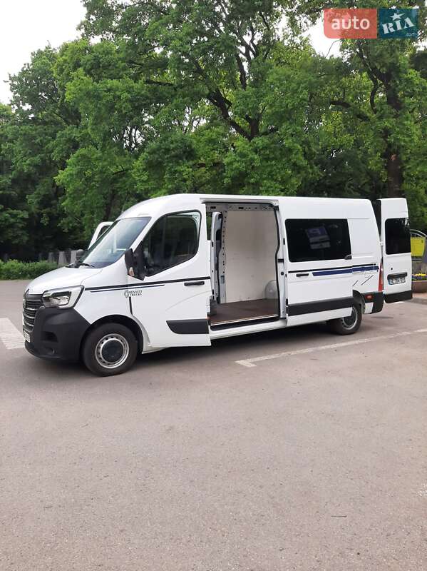 Грузовой фургон Renault Master 2022 в Полтаве