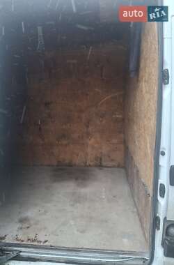 Грузовой фургон Renault Master 2004 в 