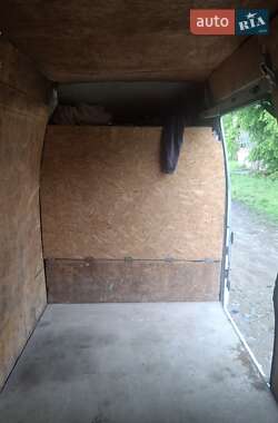 Грузовой фургон Renault Master 2004 в 