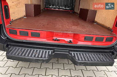 Грузовой фургон Renault Master 2021 в 