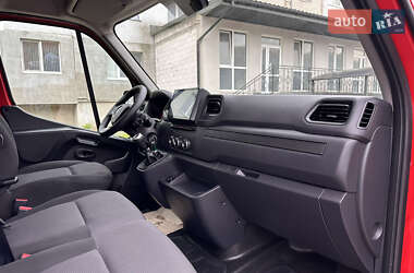 Грузовой фургон Renault Master 2021 в 