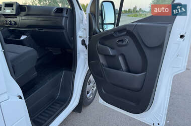 Грузовой фургон Renault Master 2021 в 