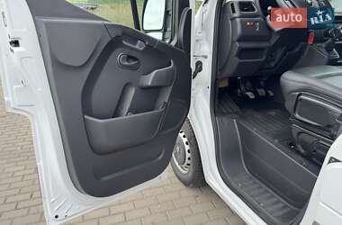 Грузовой фургон Renault Master 2020 в 