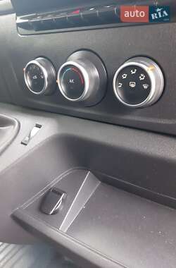 Вантажний фургон Renault Master 2020 в 