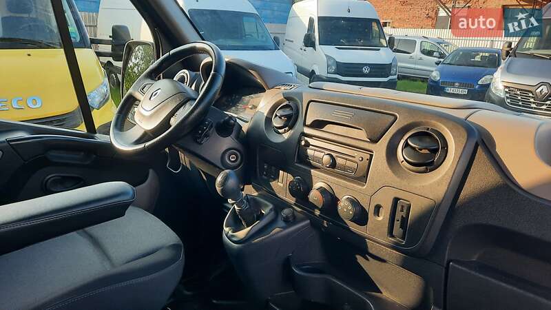 Грузовой фургон Renault Master 2017 в Ивано-Франковске
