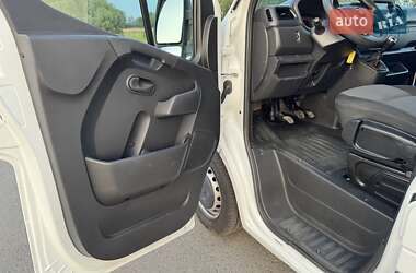 Грузовой фургон Renault Master 2021 в 