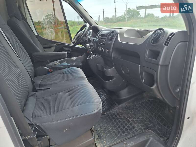 Для перевозки животных Renault Master 2012 в Днепре