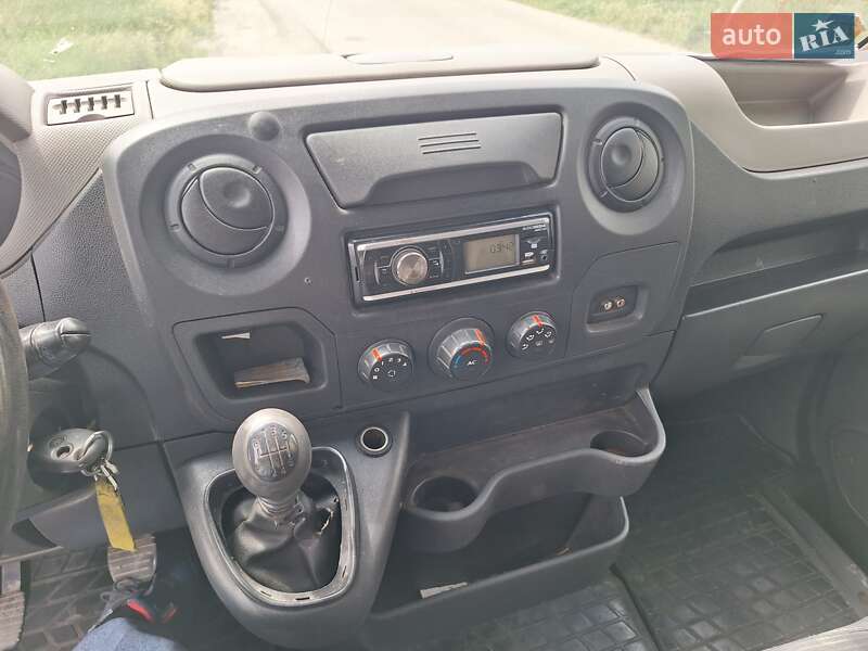 Для перевозки животных Renault Master 2012 в Днепре