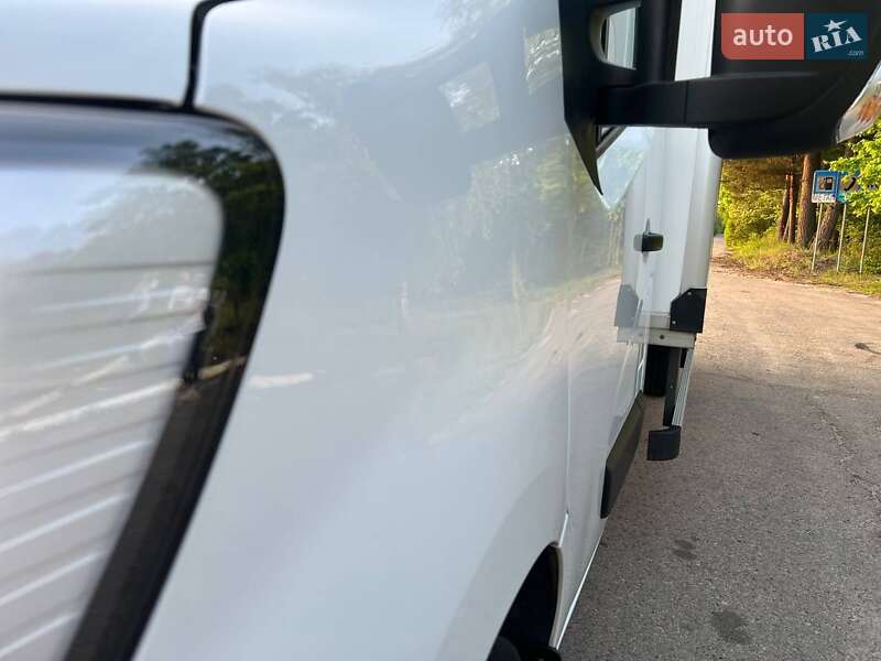 Вантажний фургон Renault Master 2021 в Києві