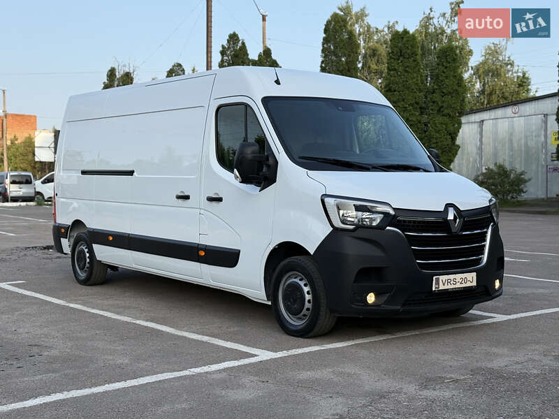Вантажний фургон Renault Master 2022 в 