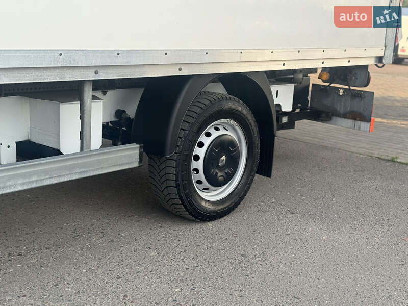 Грузовой фургон Renault Master 2020 в Дубно