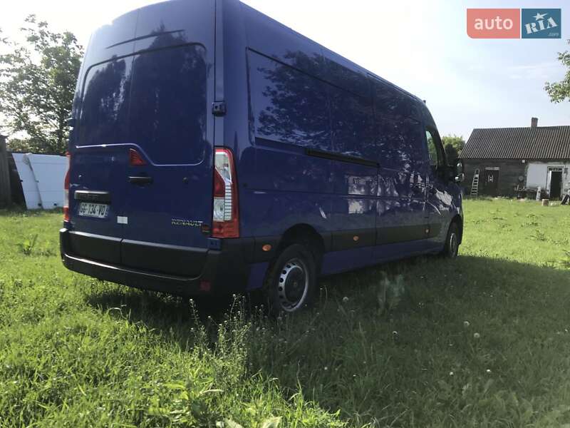 Грузовой фургон Renault Master 2022 в Радивилове