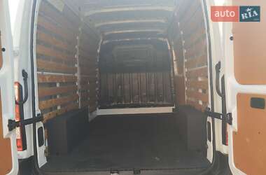 Грузовой фургон Renault Master 2018 в 