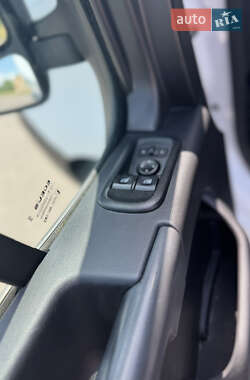 Грузовой фургон Renault Master 2021 в 