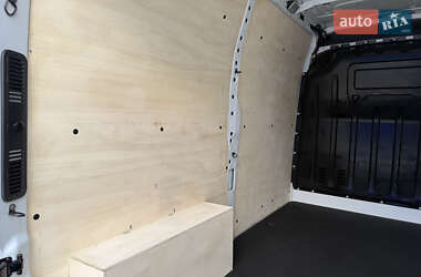 Грузовой фургон Renault Master 2021 в 